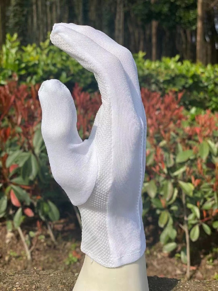 夏季薄款防滑手套